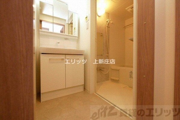 アヴェニール中崎の物件内観写真